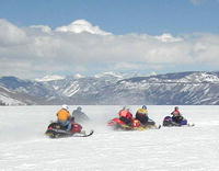 Pinedale 100 Snowmobile Race on frozen Fremont Lake